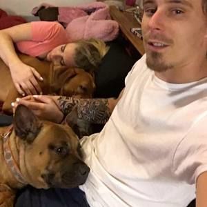 Meet your Posher, Carrie