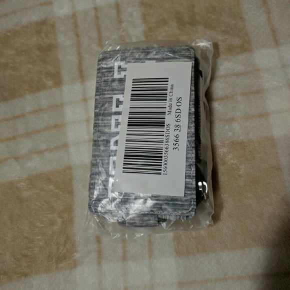 VS PINK Lanyard - gray - Picture 2 of 2