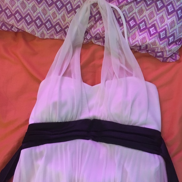 Formal dress - Picture 2 of 4