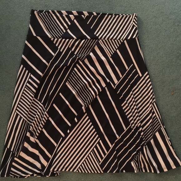 LuLaRoe Azure Skirt