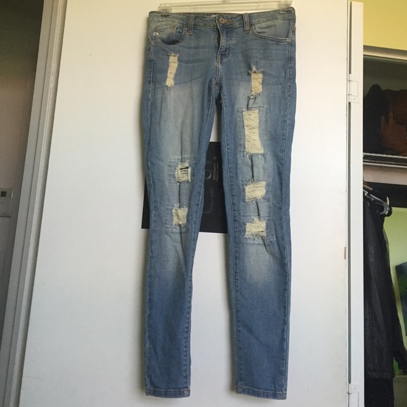 Ripped Denim Jeans - Picture 2 of 4