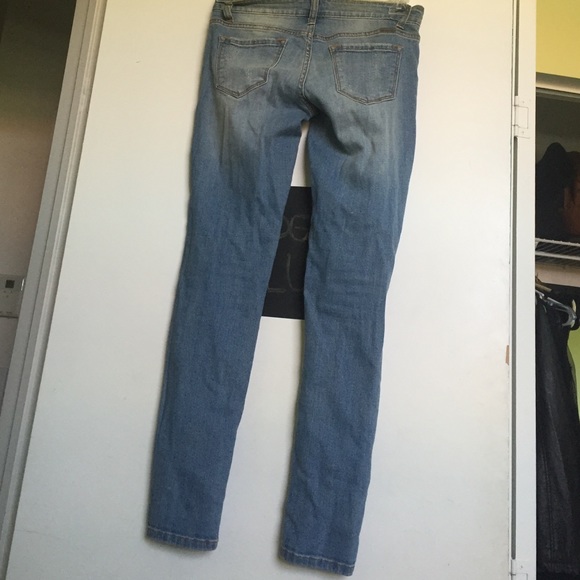 Ripped Denim Jeans - Picture 4 of 4