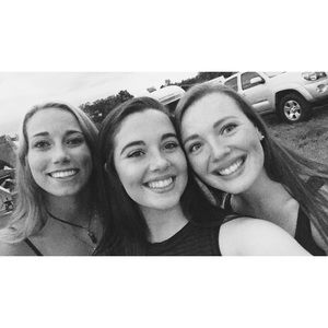 Meet your Posher, Emily