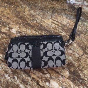 NWOT Authentic coach wristlet