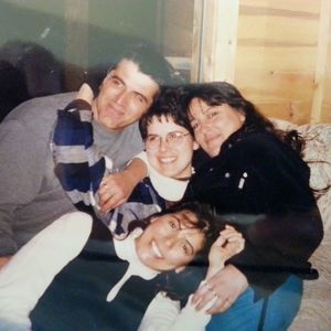 Meet your Posher, Lois