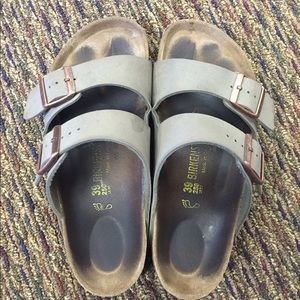 Birkenstock Arizona sandals in Stone size 39