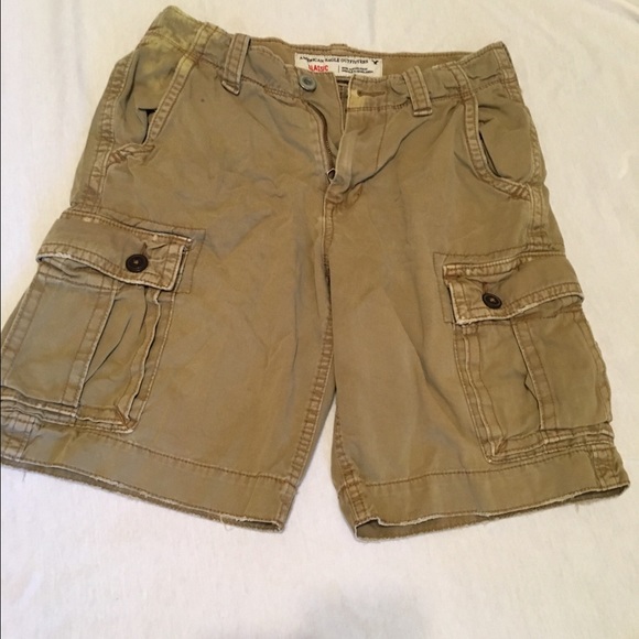 AE cargo shorts