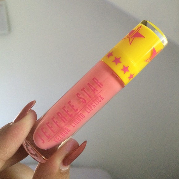 Jeffree Star LE Summer Collection shade (714) 💖🌴