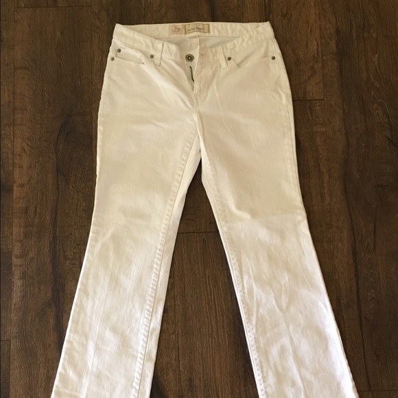 Size 4, Anne Taylor LOFT white jeans.