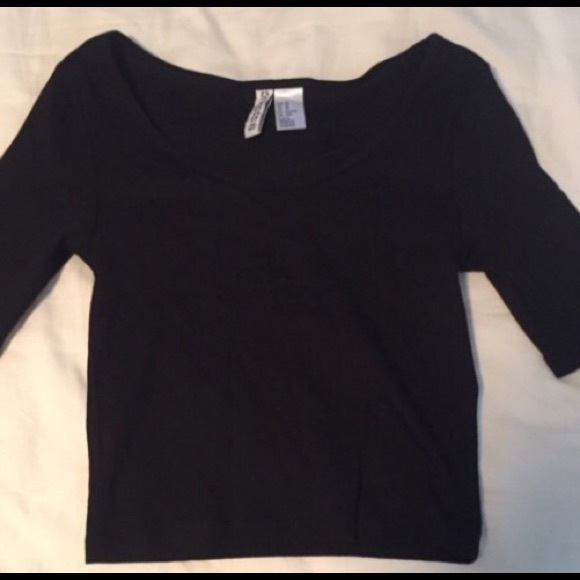 Black crop top
