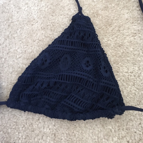 Funky crochet bikini top - Picture 2 of 3