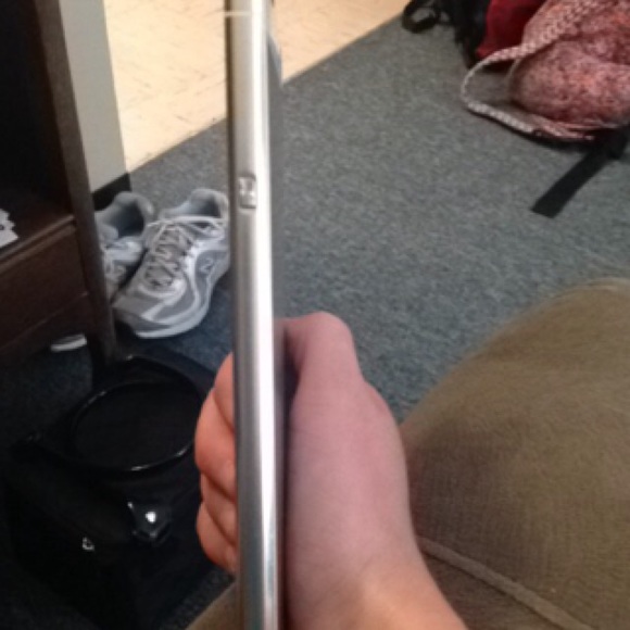 I have a 6" android. It's a vouge 6. - Picture 2 of 3