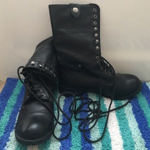 Tillys black/camo combat boots!