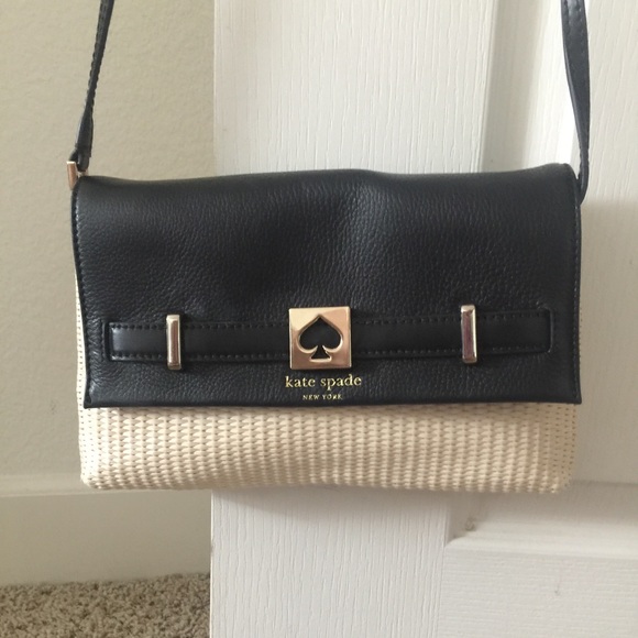 Kate spade cross body small handbag sold!! - Picture 1 of 3