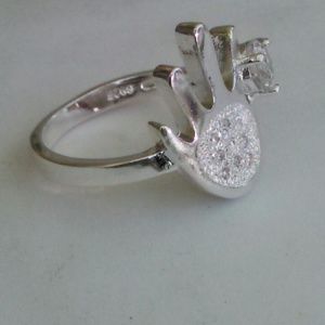 Women hand shape ring size 7