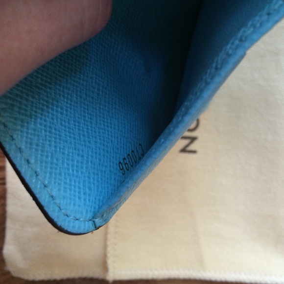 Rare! Louis Vuitton Groom Wallet - Picture 3 of 4