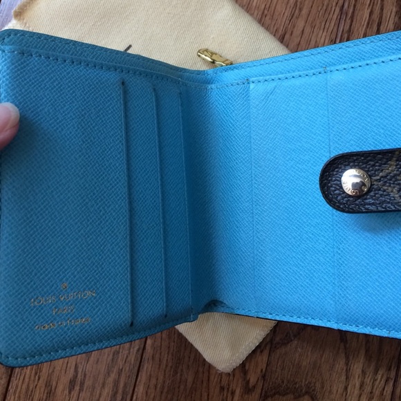 Rare! Louis Vuitton Groom Wallet - Picture 4 of 4