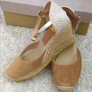 Kanna style 4087 camel closed toe espadrille
