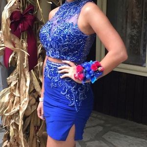 ‼️HOMECOMING SALE‼️ Size 2 HC dress