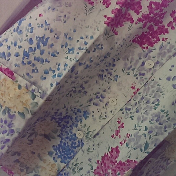 Scrub top - Picture 3 of 3