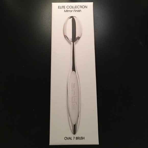 Artis Oval 7 - Elite Collection