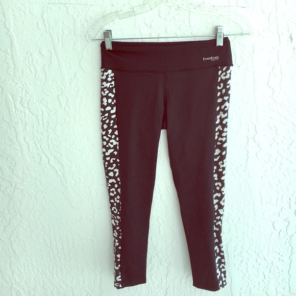 Bebe capri work out pants Size small