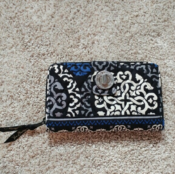🚫SOLD!🚫Vera Bradley wallet