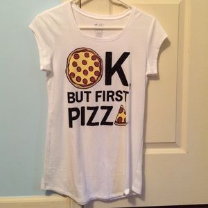 I am selling a graphic tee from justice size 16.