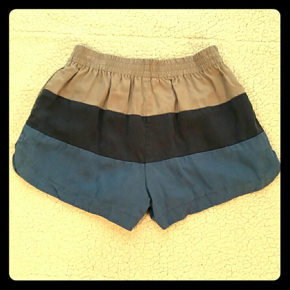 Urban Outfitters Pants - Urban Outfitters Elastic Waist Shorts