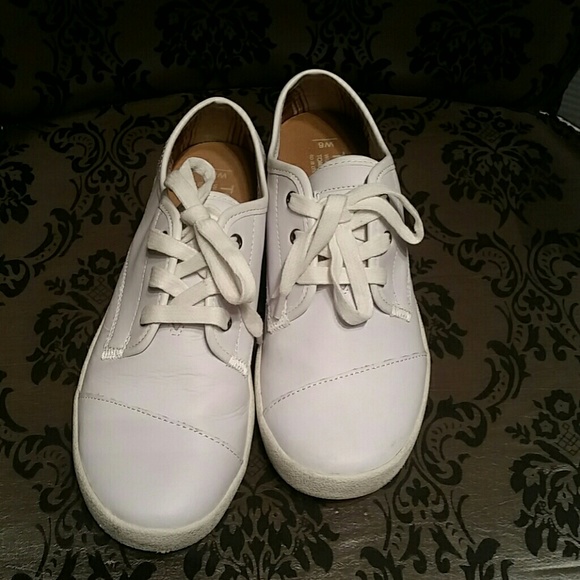 Toms white paseo lace -ups