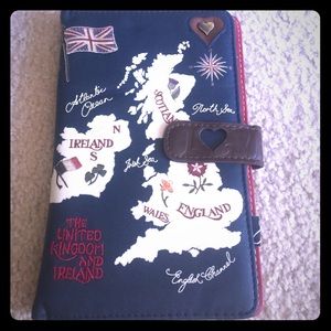 Travel wallet Jan Constantine Uk themed