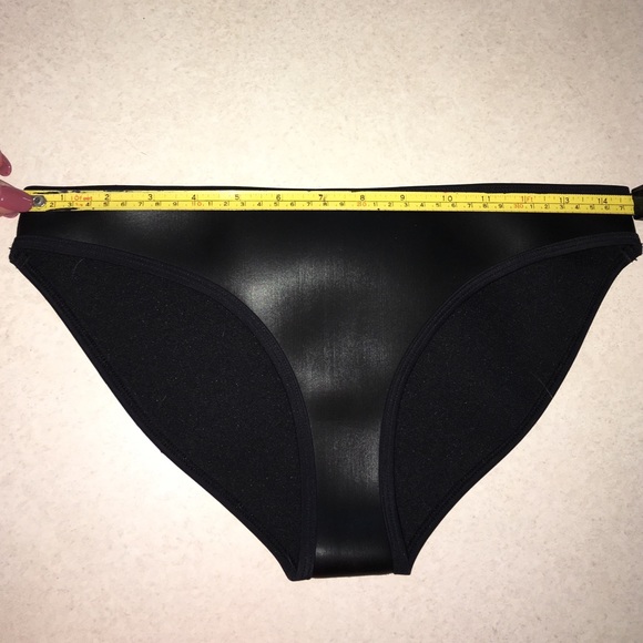 Never worn full coverage TRIANGL bottoms in large