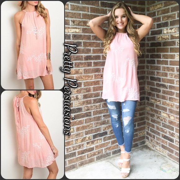 CLEARANCE‼️Embroidered Pink Sleeveless Tunic Top - Picture 3 of 3