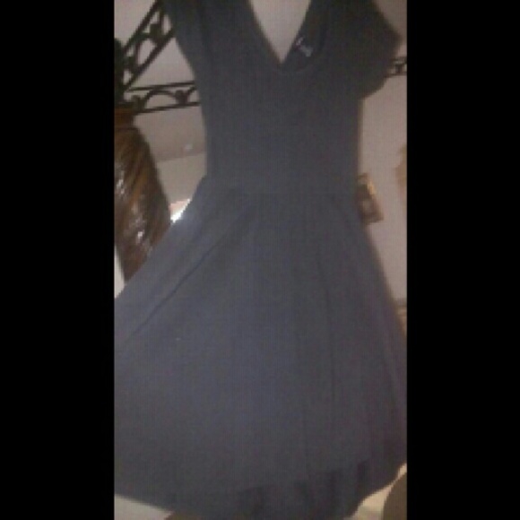 Black dress - Picture 2 of 3