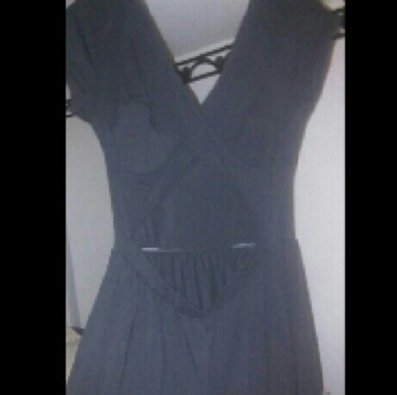 Black dress - Picture 3 of 3