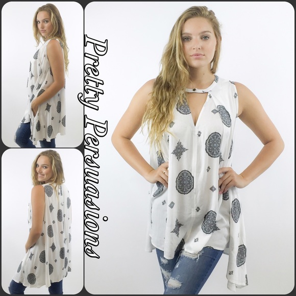 SOLD OUT ‼️ Black White Mixed Print Boho Swing Top - Picture 2 of 6