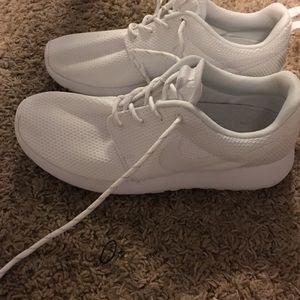White roshes