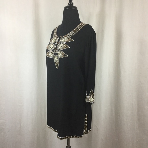 ๐ Heavily Beaded Resort Wear Tunic - Picture 2 of 5