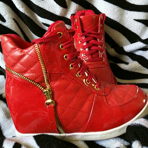 Zipper sneaker wedges
