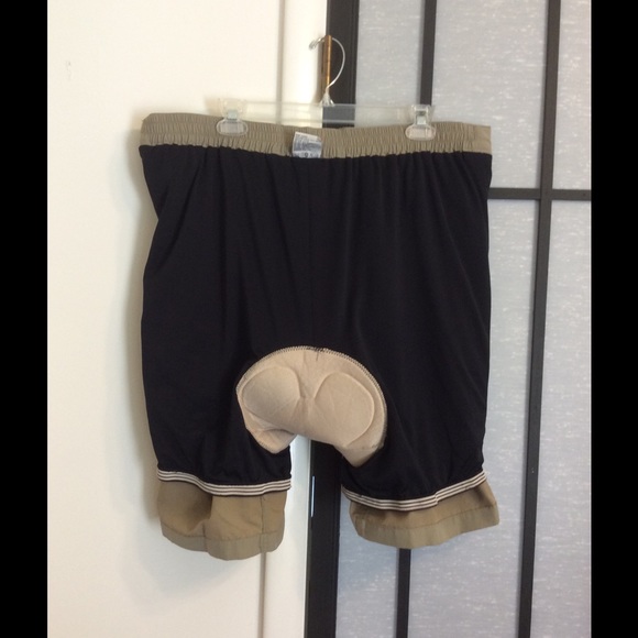 Men's Performance Liquicell Sports Shorts - Picture 4 of 4