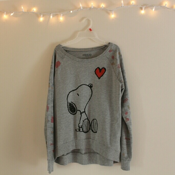 Snoopy sweatshirt