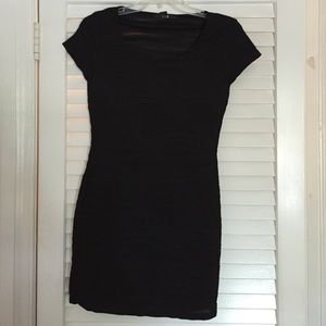 Black bodycon dress