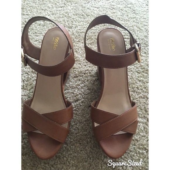 Mossimo wedge sandals