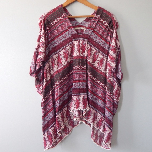 ✨HP✨Chelsea & Violet Tunic Poncho - Picture 2 of 4