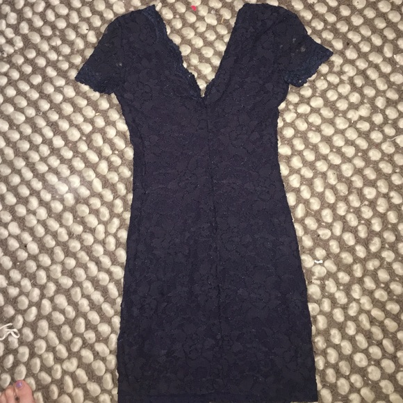 lace v neck bodycon mini dress