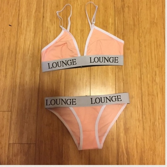 Lounge pink bra set