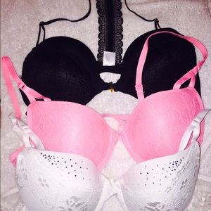 Wet seal bras size 36 c