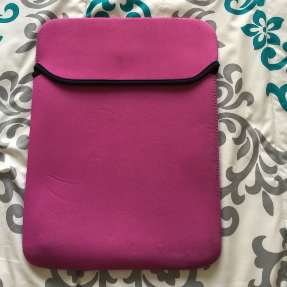 Laptop sleeve
