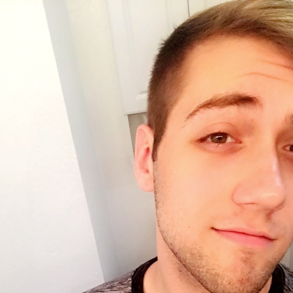 Meet your Posher, Joshua - Picture 1 of 1