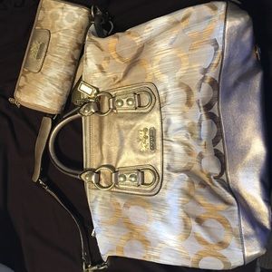 Coach purse and matching wallet